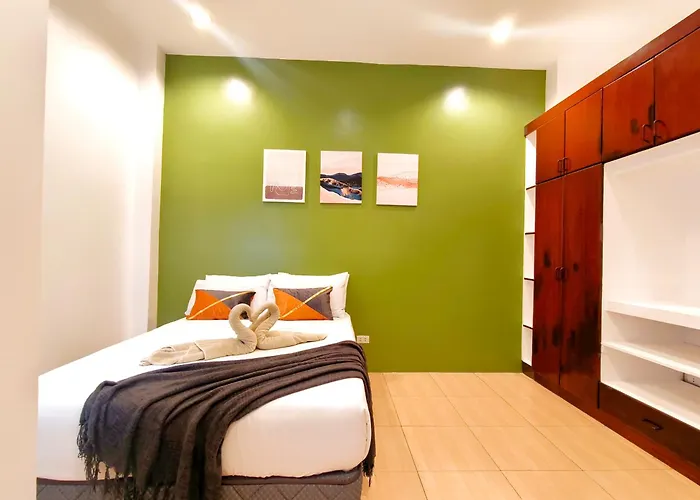 Townhouse 4Br Unit 10 In La Guardia Near It Park Cebu City